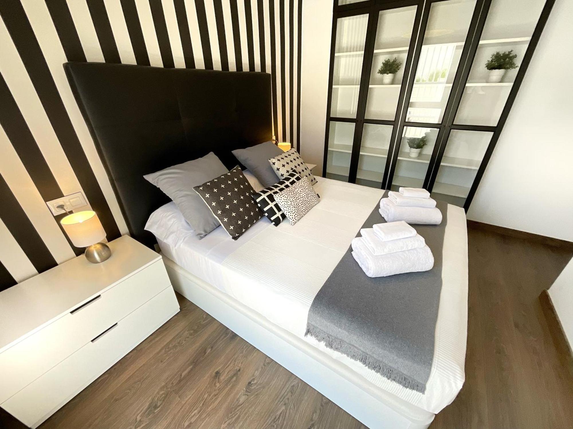 Ks Toyo Golf - Kaleria Suites Ретамар Экстерьер фото